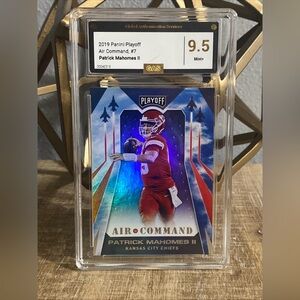 2019 Panini Playoff - Air Command Patrick Mahomes II #7  9.5 mint
